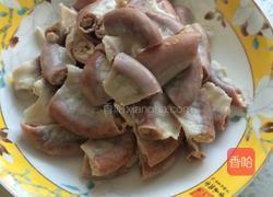 双椒炒粉肠的做法图解2