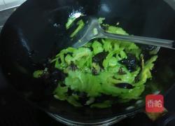 木耳炒苦瓜的做法图解8