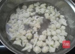 丝瓜炒菜花的做法图解4