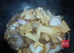 豆腐炒肉片的做法图解7