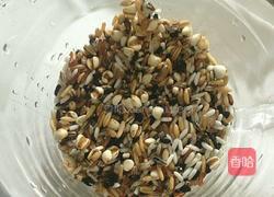 杂粮八宝粥的做法图解3