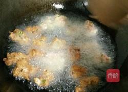 嘎嘣脆比鸡米花还好吃的肉丸子的做法图解5