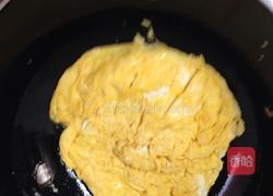 木耳尖椒炒鸡蛋的做法图解4