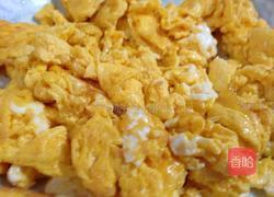 木耳尖椒炒雞蛋的做法圖解5