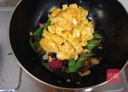 木耳尖椒炒雞蛋的做法圖解8