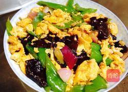 木耳尖椒炒雞蛋的做法圖解10