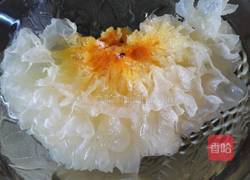 百合银耳莲子羹的做法图解1