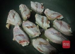 蒜香鸡翅的做法图解3