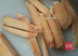 糖醋鸡胸肉的做法图解1