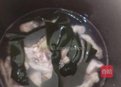 猪尾骨海带汤的做法图解7