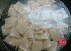 瘦肉青椒炒魔芋的做法图解2