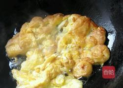 苦瓜炒鸡蛋的做法图解3