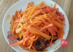 胡萝卜丝炒腊肉的做法图解7