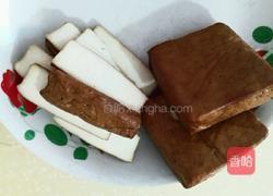 香干肉片娃娃菜的做法图解3