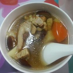 虫草淮山凤爪汤的做法[图]