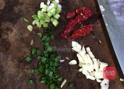 蚝油手撕包菜的做法图解2