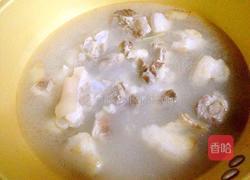 猪蹄黄花菜根汤的做法图解5