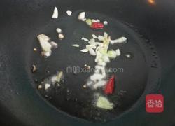 素炒胡萝卜丝的做法图解2