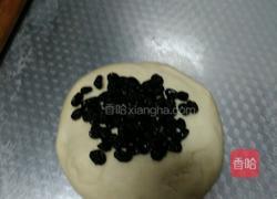 杏仁提子卷的做法图解2