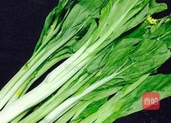 口蘑烧菜心的做法图解1