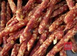 香肠丁芹菜炒饭的做法图解1