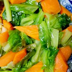 生菜胡萝卜小炒。的做法[图]