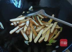 洋葱炒豆干的做法图解5