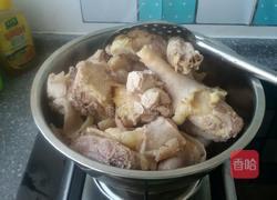 茶树菇炖柴鸡的做法图解5