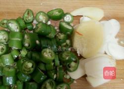 浇汁油豆腐的做法图解4