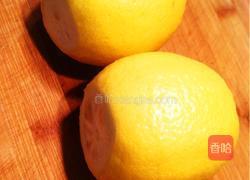 柠檬蜂蜜水的做法图解1