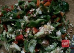 毛豆米炒鸡蛋的做法图解2