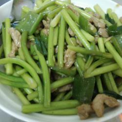 蒜苗炒肉的做法[图]