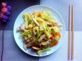 猪肉炒花菜胡萝卜的做法[图]