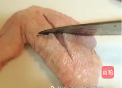 Illustration of how to make garlic chicken wings 1