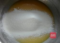 草莓蛋糕卷的做法图解3