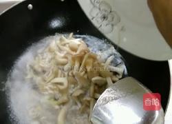 鸡菇瘦肉汤的做法图解7