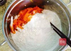 玫瑰花南瓜馒头的做法图解1