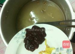 百合核桃瘦肉粥的做法图解4