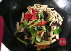 菠菜炒茶干的做法图解2