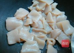 剁椒炒魔芋豆腐的做法图解3