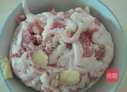 韭黄炒肉丝的做法图解1