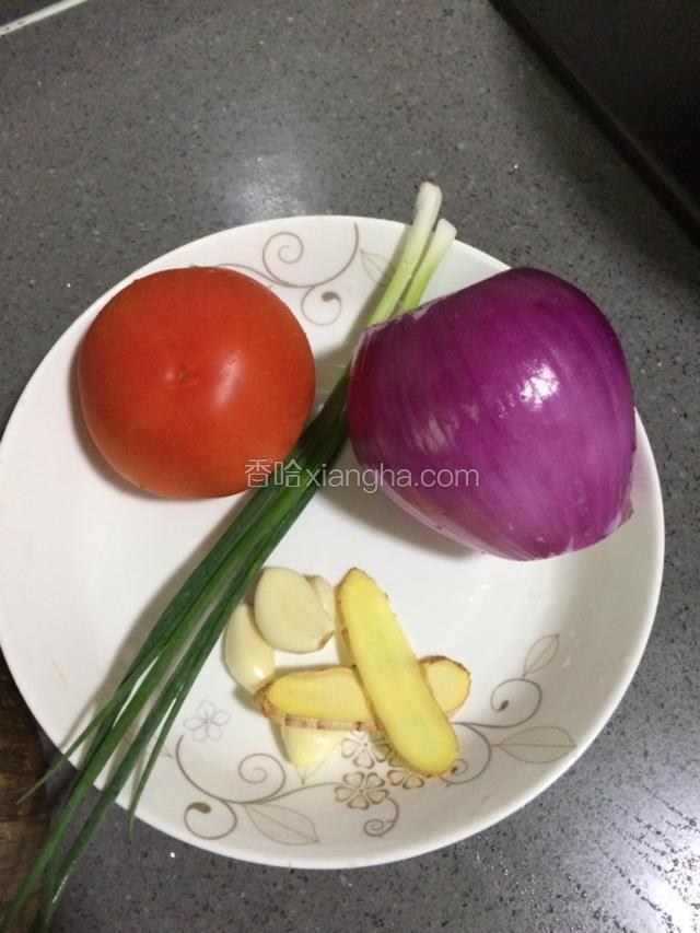 所有材料洗净备用。