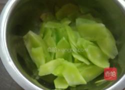 莴笋炒山药的做法图解3