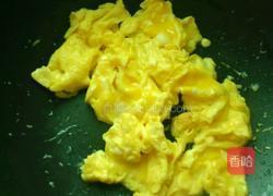 菠菜炒鸡蛋的做法图解2