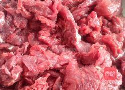 阿胶炖牛肉的做法图解1