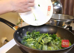 菠菜炒鸡蛋的做法图解5