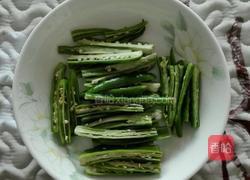 胡萝卜青椒炒土豆的做法图解4