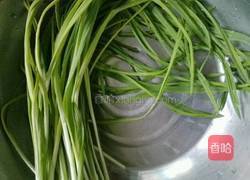 蒜苗干豆付的做法图解2