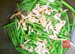豆角炒肉丝的做法图解7