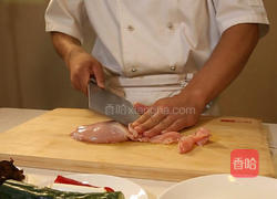 滑溜鸡片的做法图解1